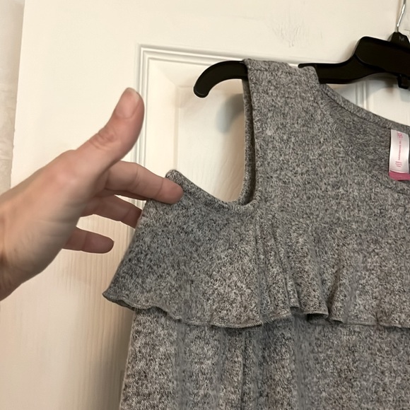 NWT JUNIORS LONG SLEEVE BLOUSE : SIZE LARGE - Picture 2 of 5